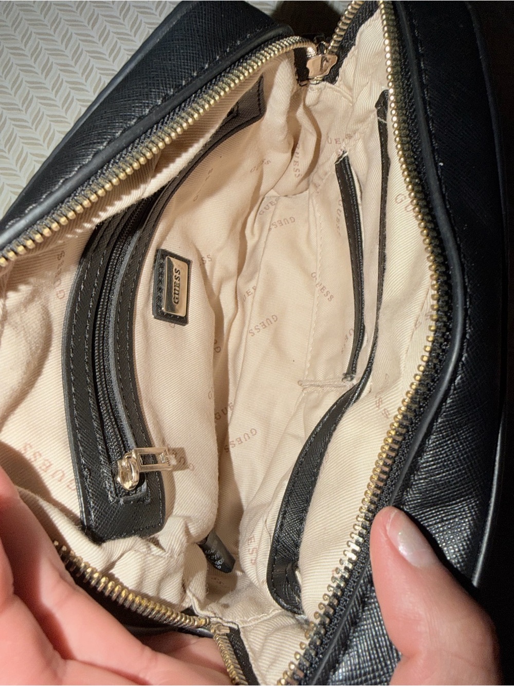 GUESS Los Angeles Black Crossbody Bag - Picture 7 of 14